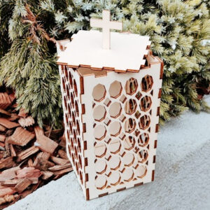 Lesena lanterna za sveče