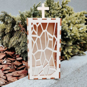 Lesena lanterna za sveče