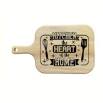 Gravirana deska za rezanje "Kitchen the heart of home"