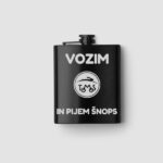 Gravirana prisrčnica "Vozim Tomos" - Črna