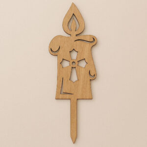 Lesena sveča – Izrezan križ